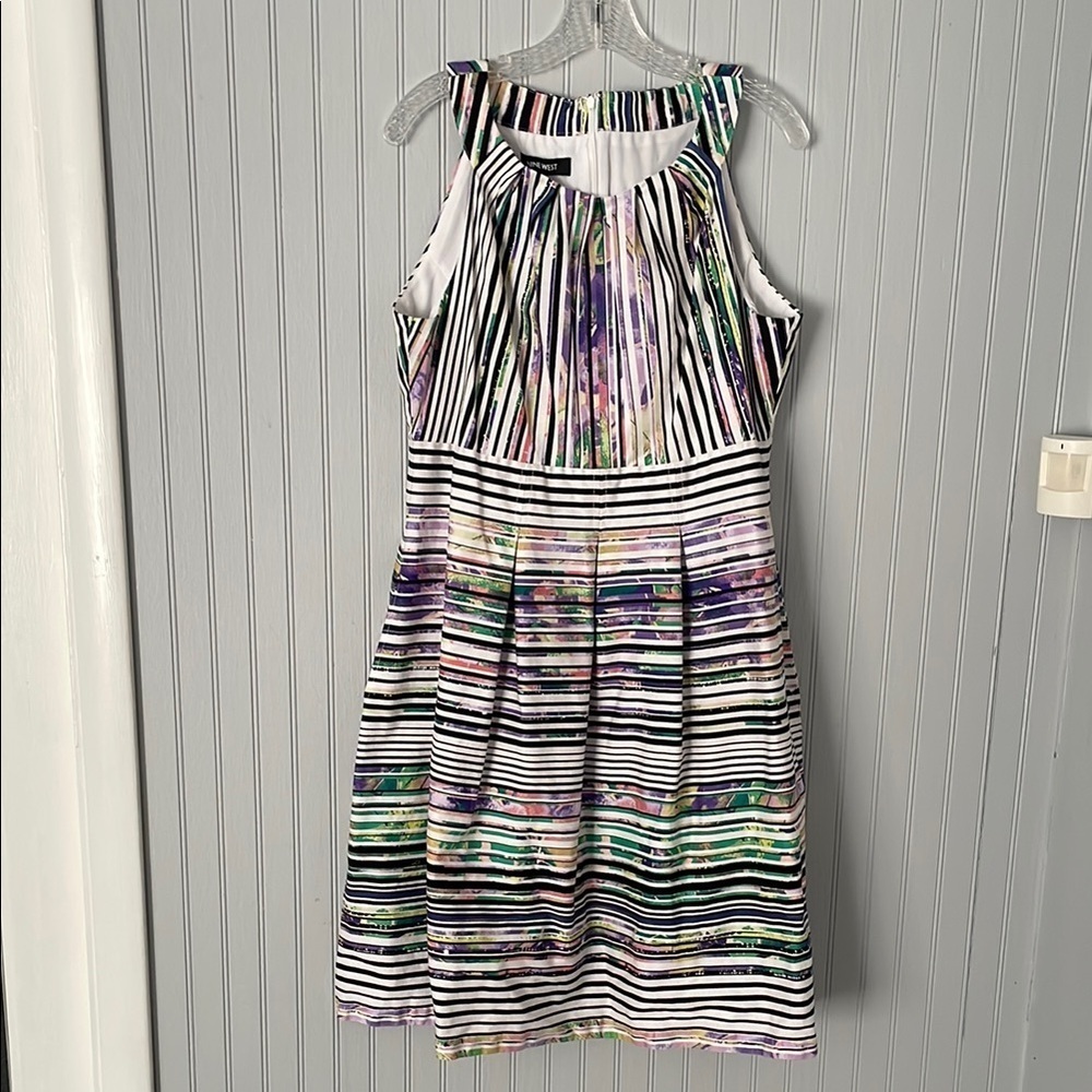 Sleeveless White Striped Floral Print Dress
